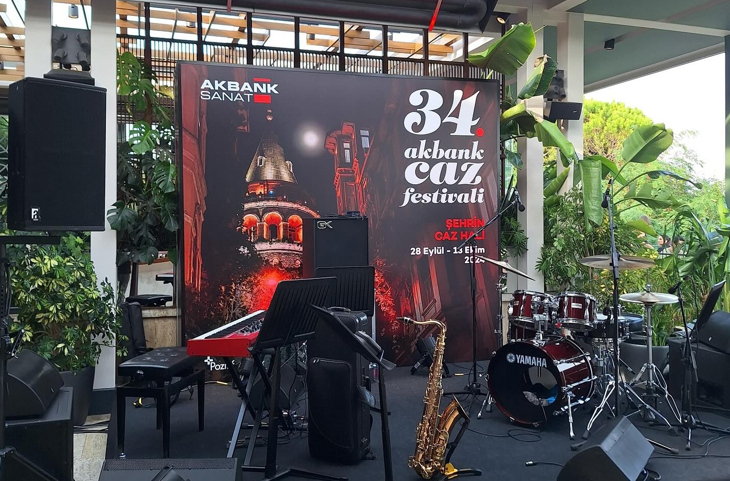 Akbank Caz Festivali Outdoor & Sahne Branding Çözümleri