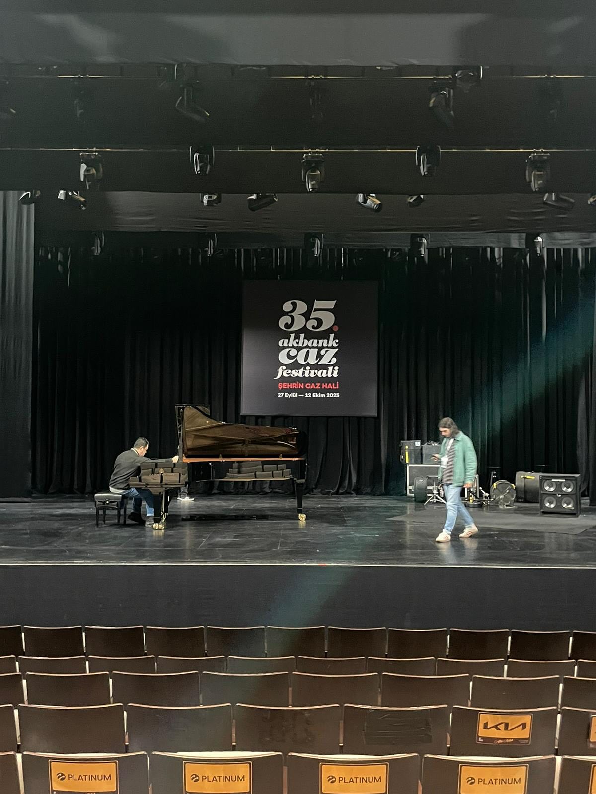 Akbank Caz Festivali Outdoor & Sahne Branding Çözümleri - Görsel 9