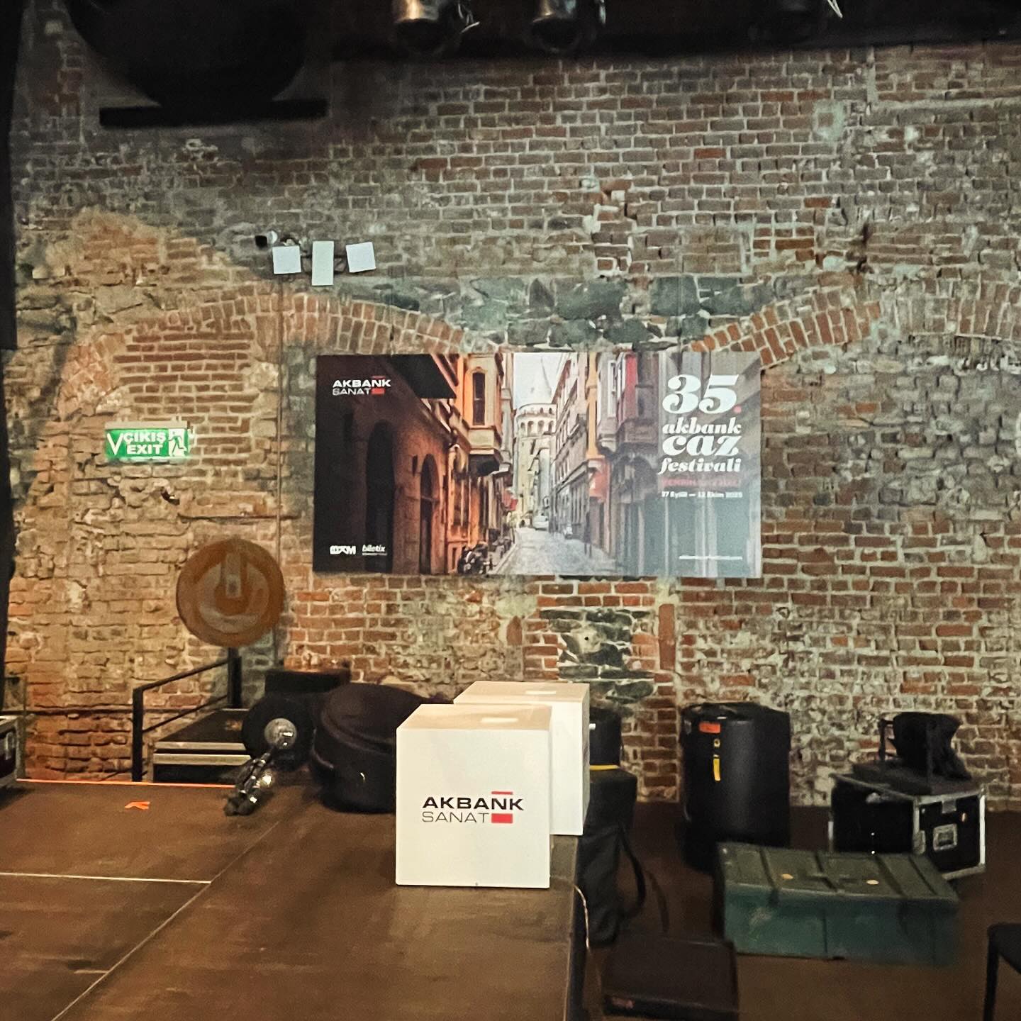 Akbank Caz Festivali Outdoor & Sahne Branding Çözümleri - Görsel 4
