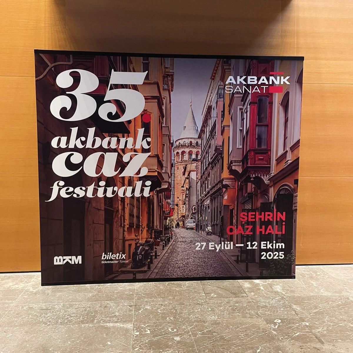 Akbank Caz Festivali Outdoor & Sahne Branding Çözümleri - Görsel 5